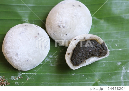 Mochi japanese dessert black sesame 24428204