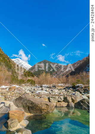 Outdoor onsen ,Japan 24428404