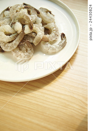 むきエビ 24430824