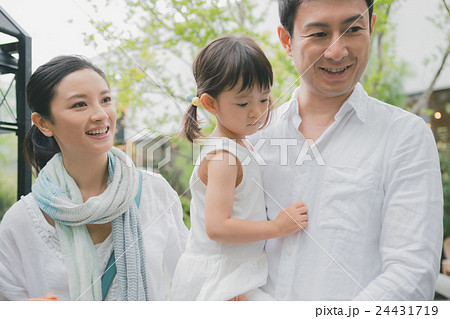 shopping complex　　　　　撮影協力：TENOHA DAIKANYAMA 24431719
