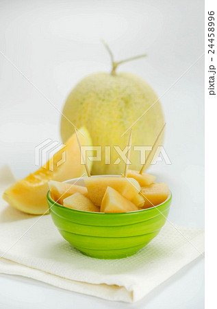 Ripe melon fruit Ripe melon fruit 24458996