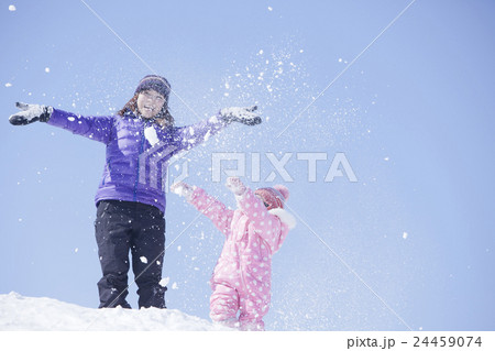 雪遊び 親子 雪遊び 親子 24459074