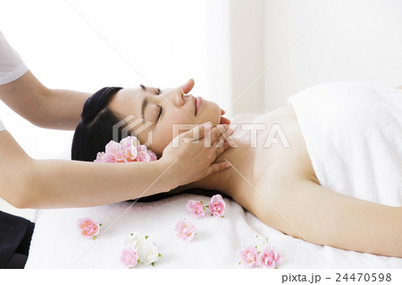 エステ ビューティー ビューティ 女性 ロミロミ 美容 笑顔 スキンケア 若い女性 ボディケア エステ ビューティー ビューティ 女性 ロミロミ 美容 笑顔 スキンケア 若い女性 ボディケア 24470598