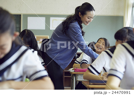 学校 授業風景 中高生イメージ 学校 授業風景 中高生イメージ 24470991