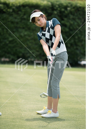 Japanese woman golfer , housewife Japanese woman golfer , housewife 24472110