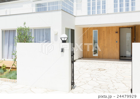 住宅 玄関 住宅 玄関 24479929