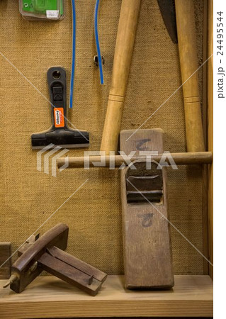 Doves living wood slowly 24495544
