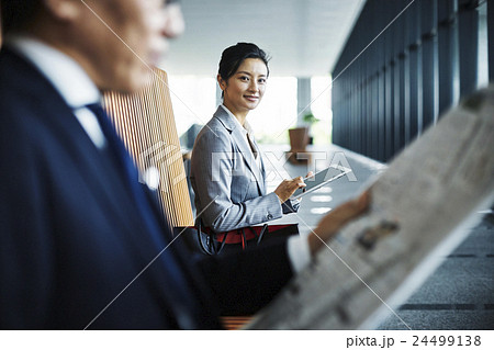 オフィスビル　ロビー 24499138