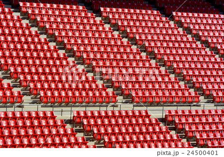 スタジアムの観客席 24500401