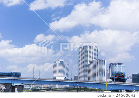 豊洲ふ頭から晴海埠頭の高層ビル群眺望 豊洲ふ頭から晴海埠頭の高層ビル群眺望 24500643
