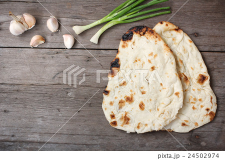 Indian naan bread 24502974