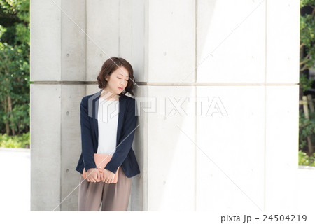 ビジネス　女性　ポートレート 24504219
