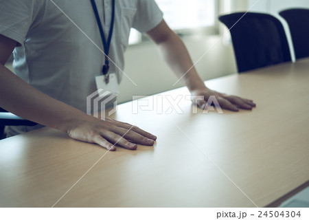 ビジネスシーン　イメージ 24504304