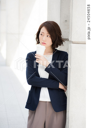 ビジネス 女性 ポートレート ビジネス 女性 ポートレート 24504658