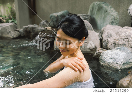 Hot spring trip 24512290