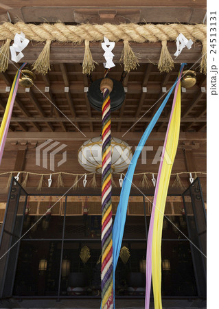 清荒神拝殿の銅鑼と七五三縄 24513131