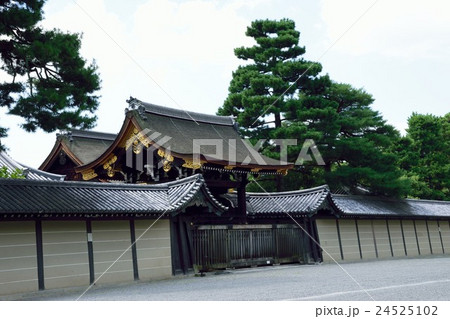 京都御所朔平門 24525102