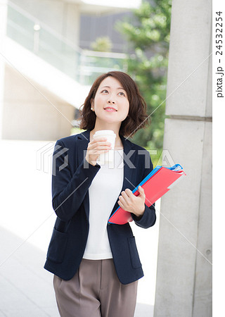 ビジネス 女性 ポートレート ビジネス 女性 ポートレート 24532254