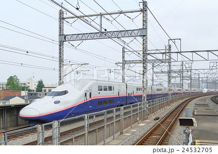 東北上越新幹線 E4系 与野本町駅 東北上越新幹線 E4系 与野本町駅 24532705