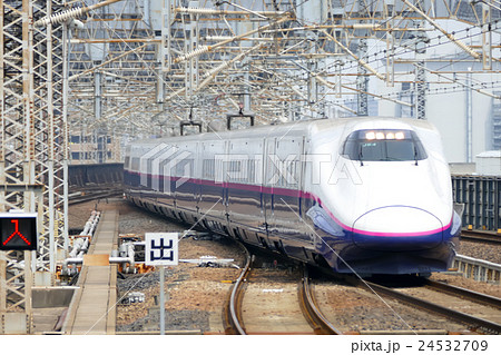 東北新幹線　E2系　大宮駅 24532709
