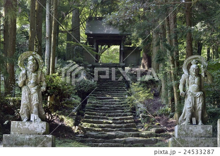 両子寺 仁王像 両子寺 仁王像 24533287