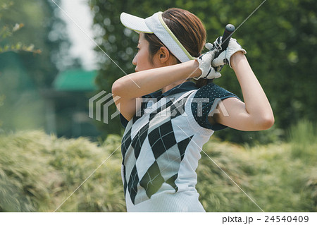 Japanese woman golfer , housewife 24540409