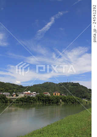 初秋の信州新町 琅鶴湖 初秋の信州新町 琅鶴湖 24541292