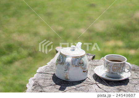 Coffee cup and Coffeepot Coffee cup and Coffeepot 24543607