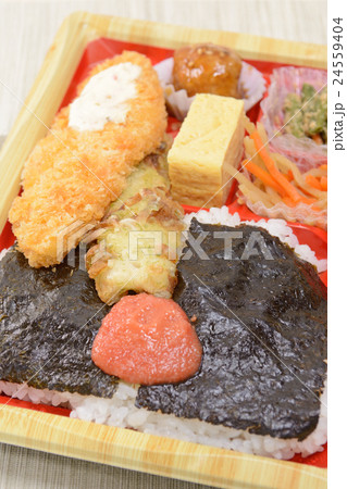 おいしい白身魚フライ海苔弁当 おいしい白身魚フライ海苔弁当 24559404