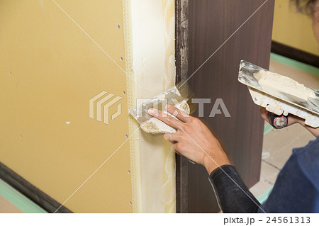 クロス職人　内装工事イメージ 24561313