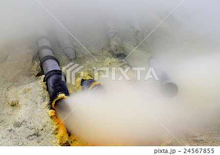 Sulfur mining pipe in kawah Ijen Sulfur mining pipe in kawah Ijen 24567855