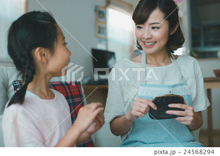 Japanese woman golfer , housewife Japanese woman golfer , housewife 24568294