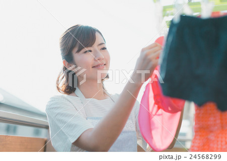 Japanese woman golfer , housewife Japanese woman golfer , housewife 24568299