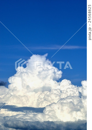 入道雲 24568625