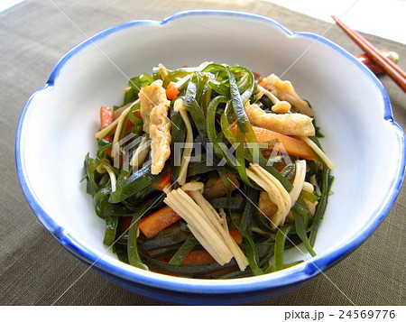 エノキと切り昆布のおいしい煮物 エノキと切り昆布のおいしい煮物 24569776
