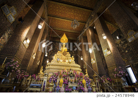 Interior of Phra Ubosot of Wat Pho, Bangkok Interior of Phra Ubosot of Wat Pho, Bangkok 24578946