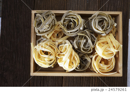 pasta 24579261