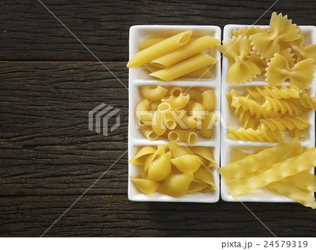 pasta pasta 24579319