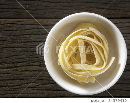 pasta pasta 24579459