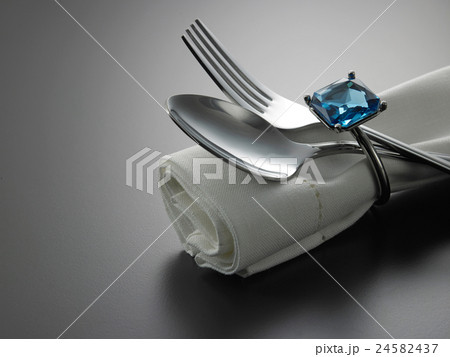exclusive propose dinner 24582437