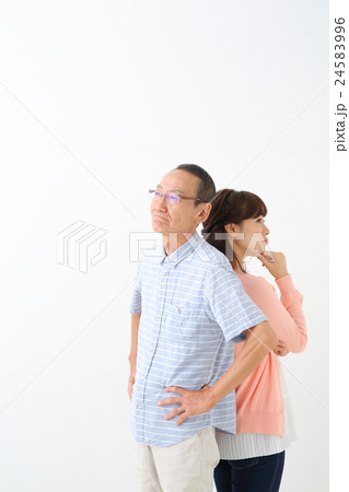 親子イメージ・喧嘩 親子イメージ・喧嘩 24583996