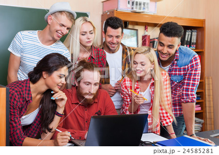 Student High School Group With Professor Using 24585281