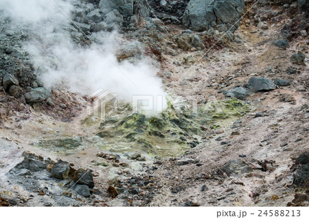 那須岳 茶臼岳噴気孔 那須岳 茶臼岳噴気孔 24588213