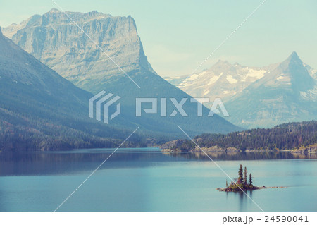 Glacier Park 24590041