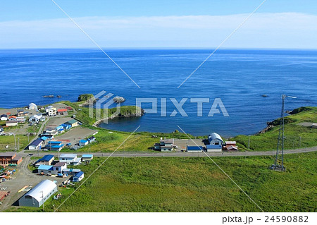 オーロラタワーから見る納沙布岬と根室海峡 オーロラタワーから見る納沙布岬と根室海峡 24590882