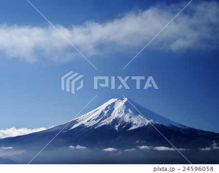 新倉山浅間公園からの富士 新倉山浅間公園からの富士 24596058