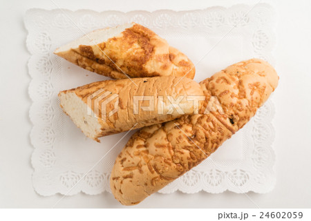 bun with cheese 24602059