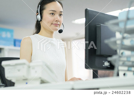 ビジネス オフィス イメージ ビジネス オフィス イメージ 24602238