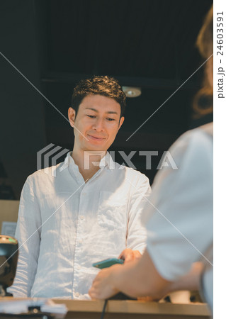 shopping complex　　　　　撮影協力：TENOHA DAIKANYAMA 24603591