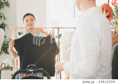 shopping complex 撮影協力:TENOHA DAIKANYAMA shopping complex 撮影協力:TENOHA DAIKANYAMA 24612504